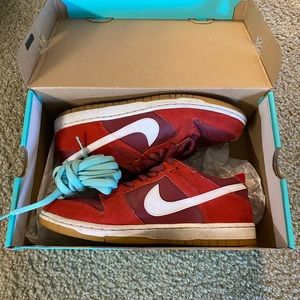 Nike SB Dunk Low Pro (Track Red/White-Cedar)